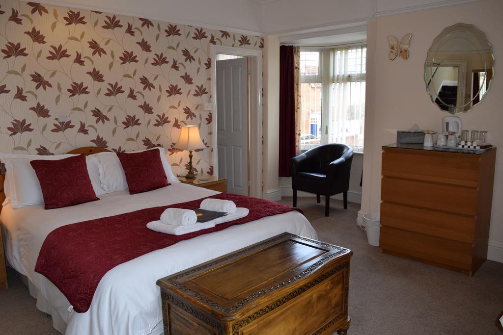 St Aubyn'S Guest House 브리지워터 외부 사진