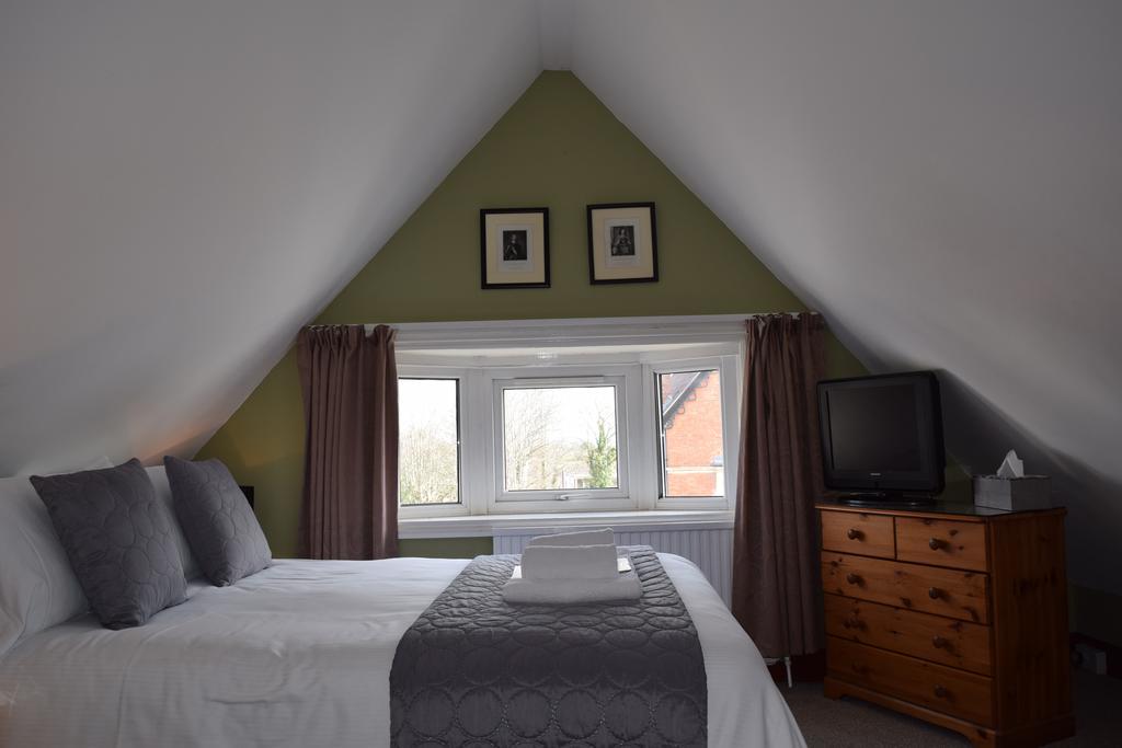 St Aubyn'S Guest House 브리지워터 외부 사진