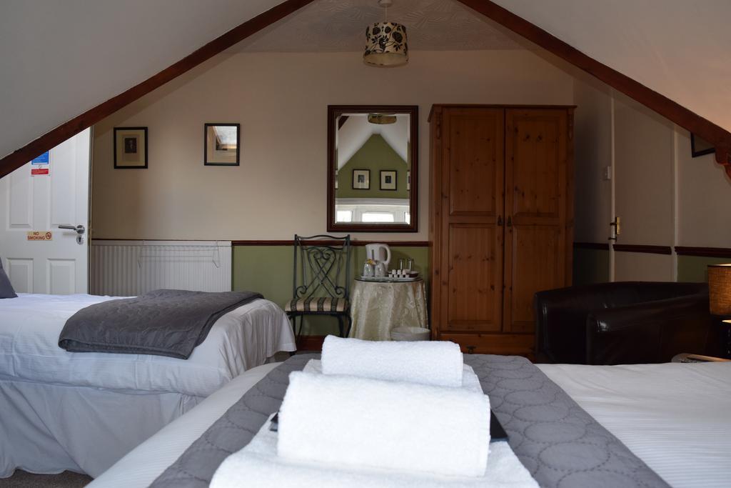St Aubyn'S Guest House 브리지워터 외부 사진