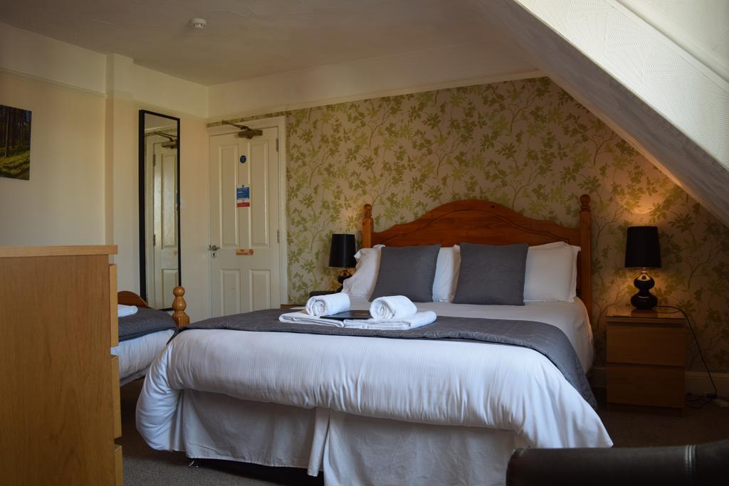 St Aubyn'S Guest House 브리지워터 외부 사진