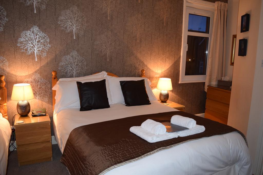St Aubyn'S Guest House 브리지워터 외부 사진